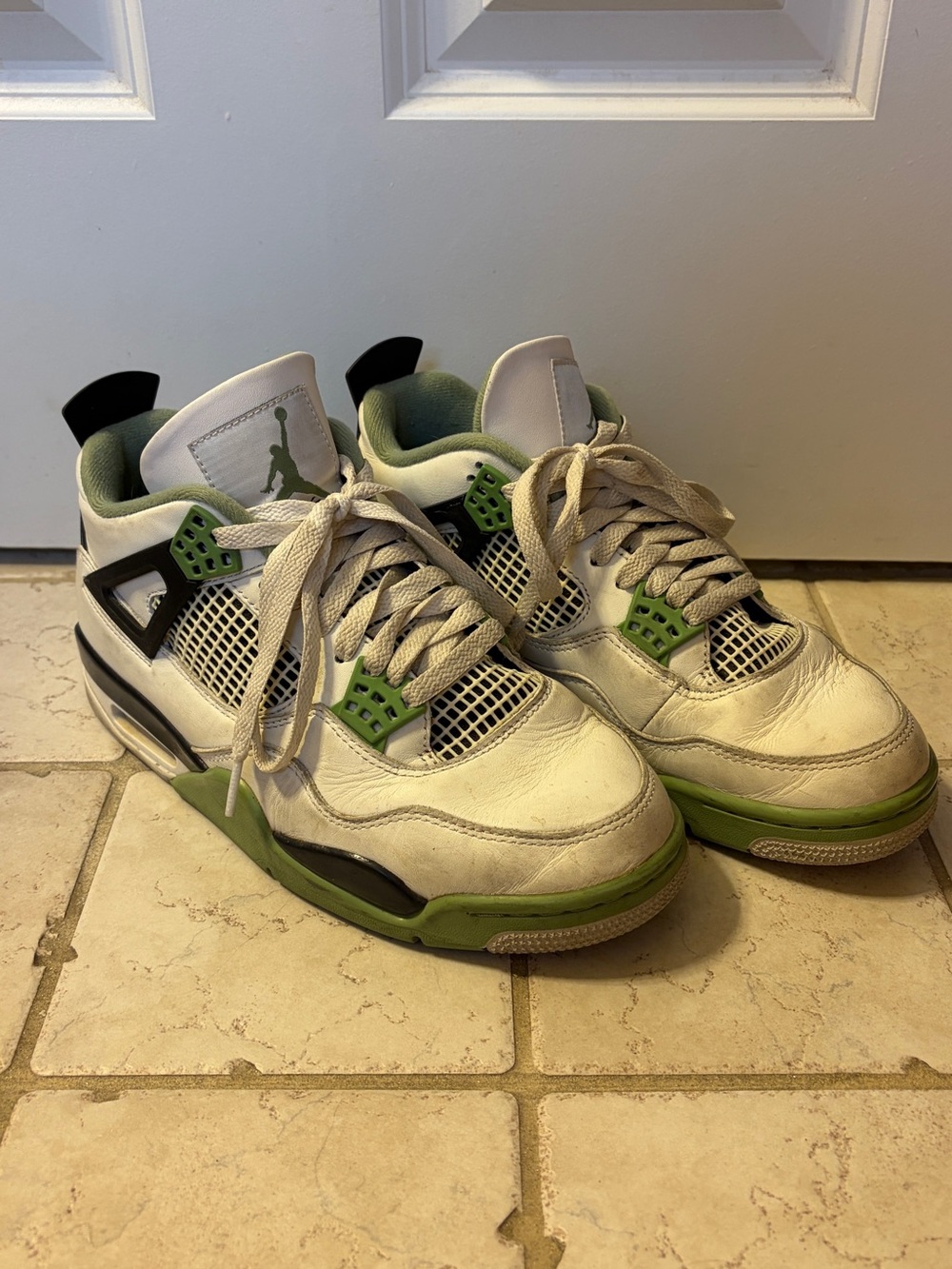 Air Jordan 4 Retro Men's White & Sea Foam Green